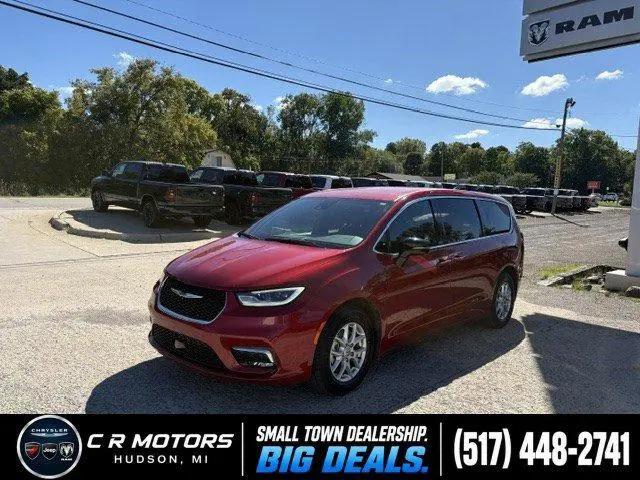 2025 Chrysler Pacifica Select for sale in Hudson, MI