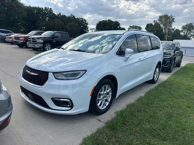 2021 Chrysler Pacifica Touring L for sale in Leavenworth, KS