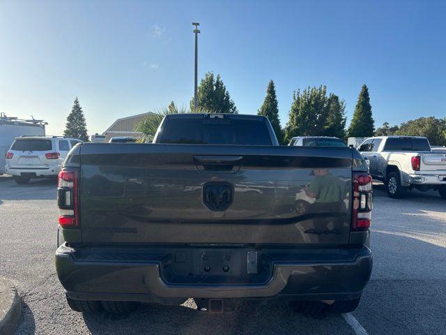 2022 Ram 3500 Laramie Crew Cab 4x4 8 Box