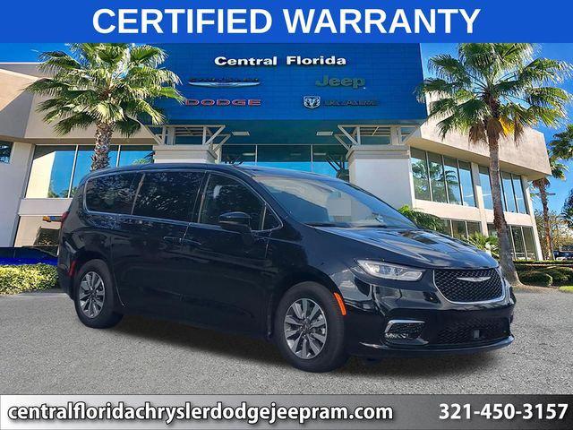 2025 Chrysler Pacifica Hybrid