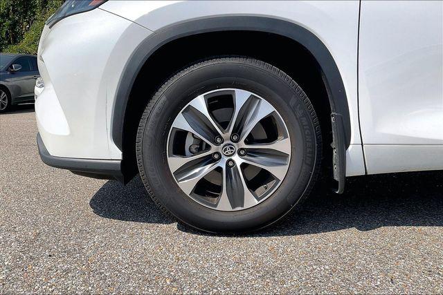 Used 2023 Toyota Highlander XLE For Sale in Olive Branch, MS