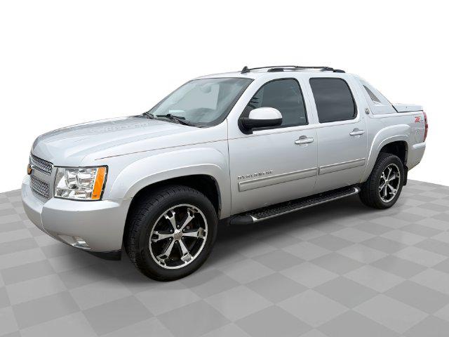 2013 Chevrolet Avalanche LT for sale in Southfield, MI