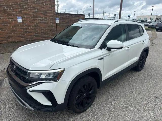 2023 Volkswagen Taos 1.5T SE for sale in Akron, OH