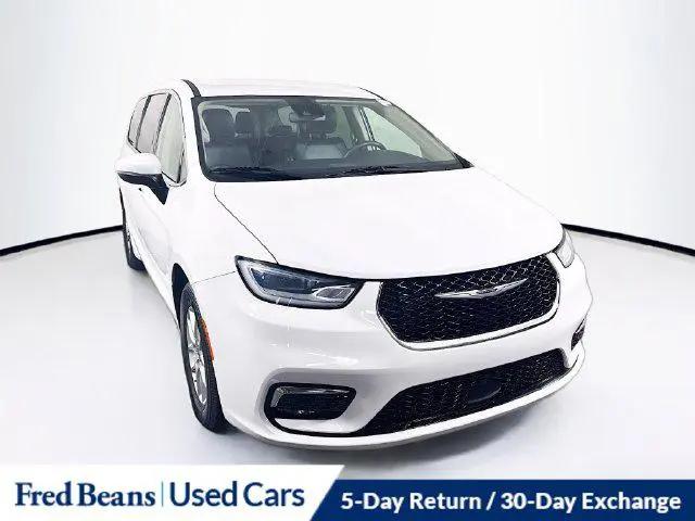 2023 Chrysler Pacifica Touring L for sale in Mechanicsburg, PA