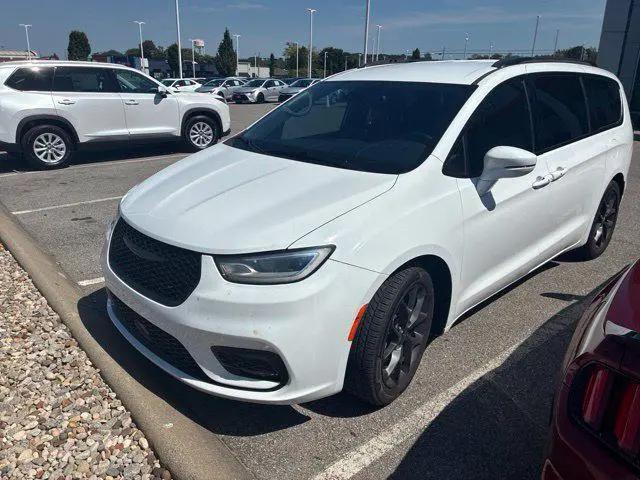 2021 Chrysler Pacifica Touring L for sale in Clarksville, TN