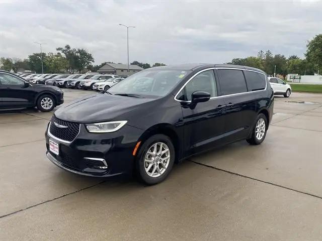 2024 Chrysler Pacifica Touring L for sale in Vermillion, SD