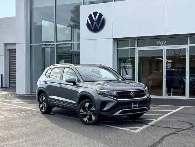 2023 Volkswagen Taos 1.5T SE for sale in Raynham, MA