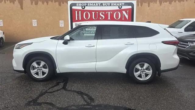 2022 Toyota Highlander LE for sale in Albuquerque, NM