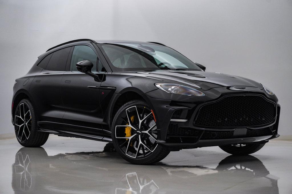 2026 Aston Martin DBX