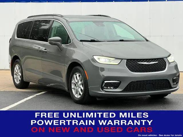 2022 Chrysler Pacifica Touring L for sale in Fremont, MI