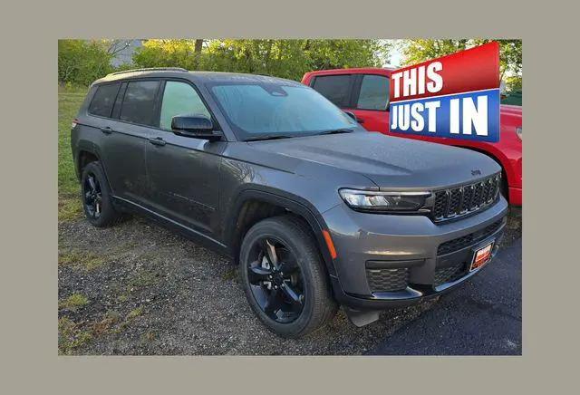 2023 Jeep Grand Cherokee L Altitude 4x4 for sale in Delano, MN