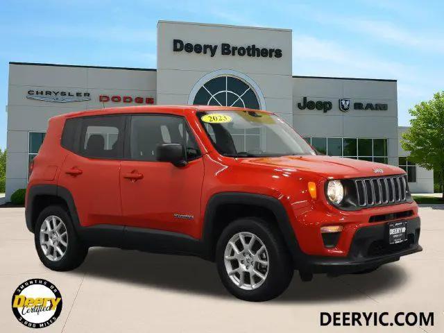 2023 Jeep Renegade Latitude 4x4 for sale in Iowa City, IA