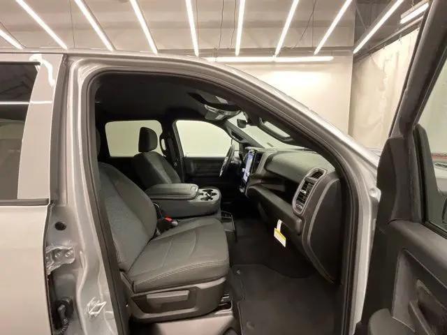 2026 Ram 2500 Black Express Crew Cab 4x4 64 Box