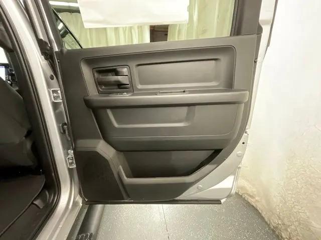 2026 Ram 2500 Black Express Crew Cab 4x4 64 Box