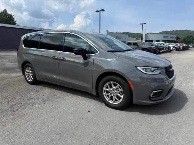 2025 Chrysler Pacifica Select for sale in Middlesboro, KY