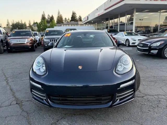 2014 Porsche Panamera 4