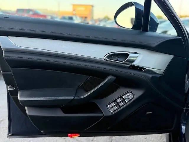 2014 Porsche Panamera 4