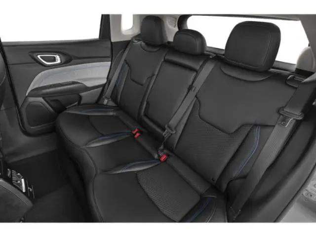 2022 Jeep Compass Latitude Lux 4x4