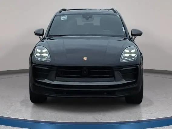 2023 Porsche Macan T