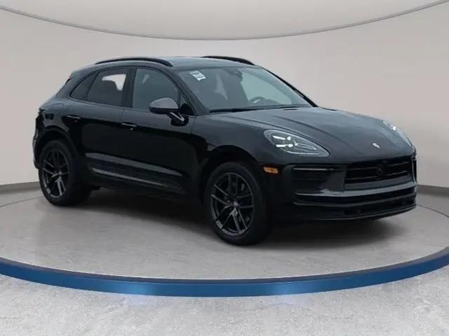 2023 Porsche Macan T
