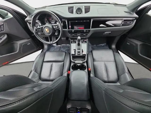 2023 Porsche Macan T