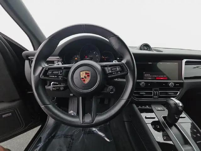 2023 Porsche Macan T