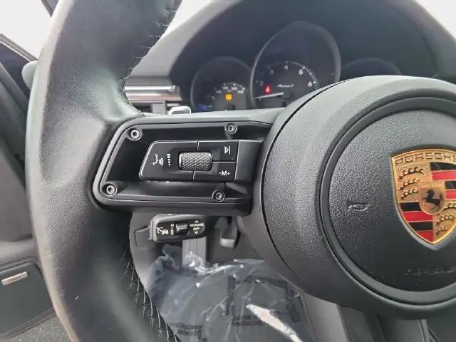 2023 Porsche Macan T
