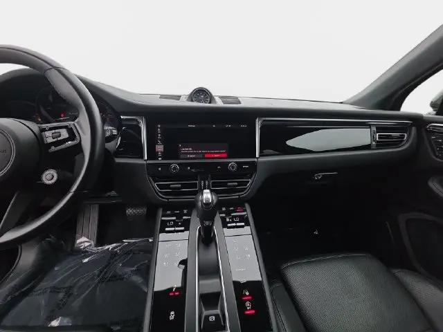 2023 Porsche Macan T