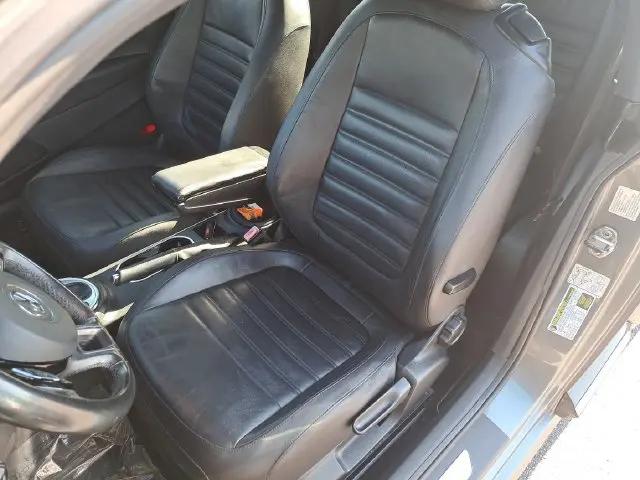 2012 Volkswagen Beetle 2.0T Turbo