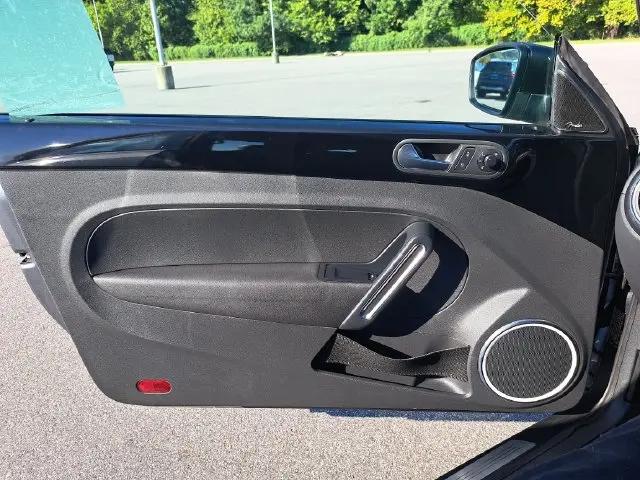 2012 Volkswagen Beetle 2.0T Turbo