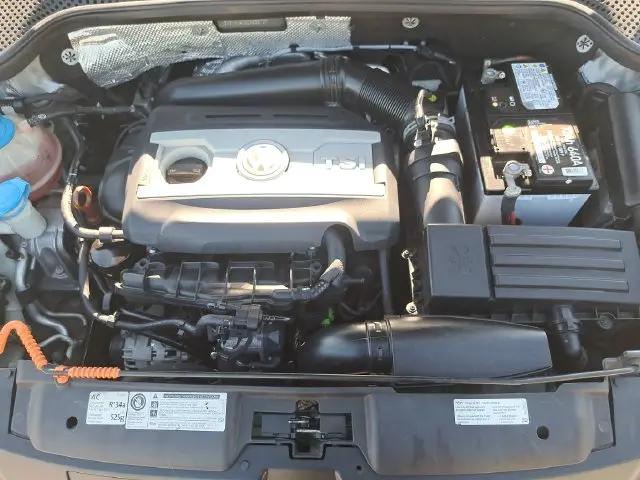 2012 Volkswagen Beetle 2.0T Turbo