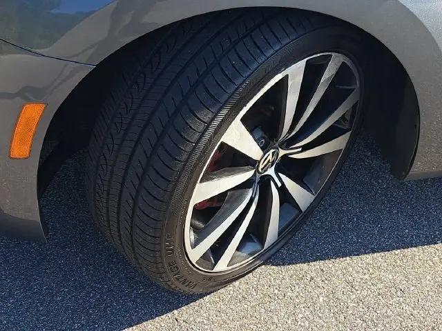2012 Volkswagen Beetle 2.0T Turbo