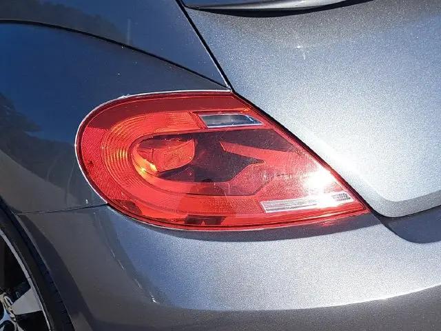 2012 Volkswagen Beetle 2.0T Turbo