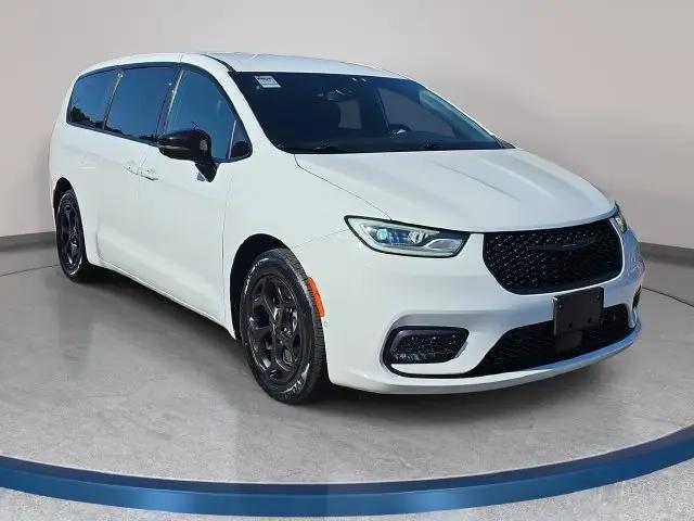 2024 Chrysler Pacifica Hybrid S Appearance Pkg