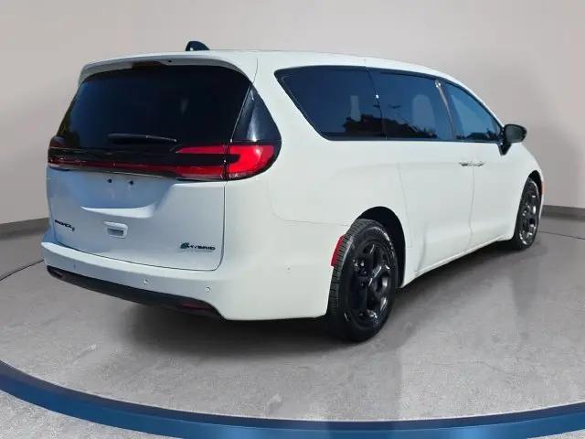 2024 Chrysler Pacifica Hybrid S Appearance Pkg