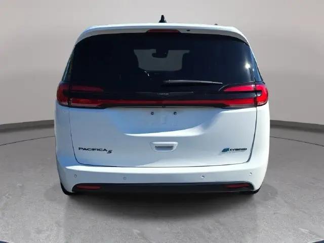2024 Chrysler Pacifica Hybrid S Appearance Pkg