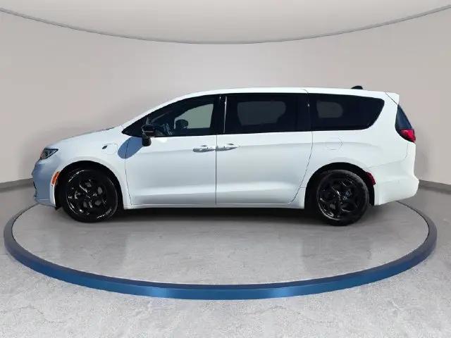 2024 Chrysler Pacifica Hybrid S Appearance Pkg