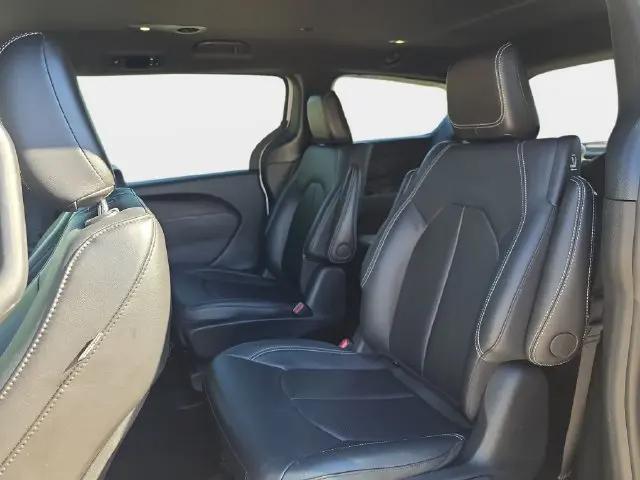 2024 Chrysler Pacifica Hybrid S Appearance Pkg
