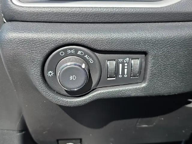 2024 Chrysler Pacifica Hybrid S Appearance Pkg
