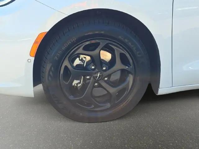 2024 Chrysler Pacifica Hybrid S Appearance Pkg