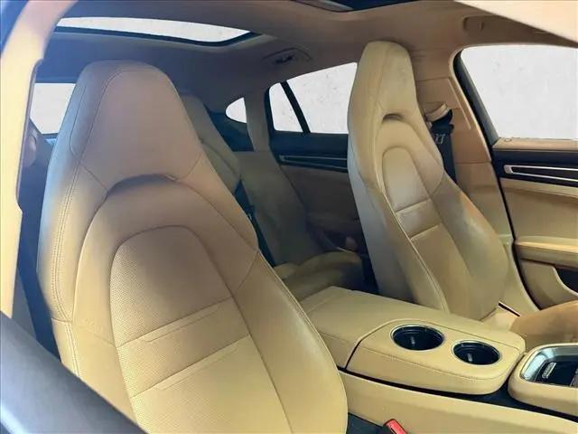 2023 Porsche Panamera 4 Platinum Edition