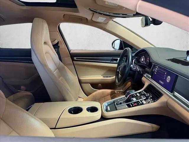 2023 Porsche Panamera 4 Platinum Edition