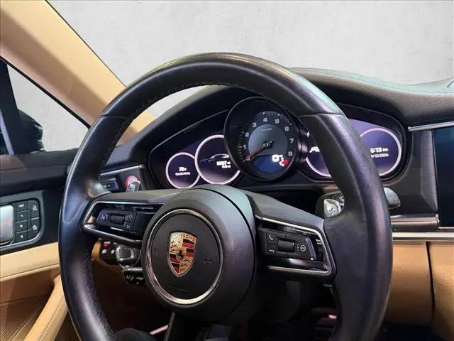 2023 Porsche Panamera 4 Platinum Edition