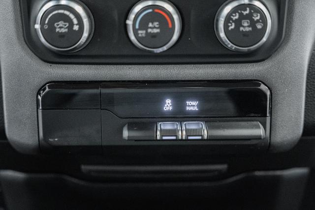 2020 Ram 1500 Big Horn Crew Cab 4x4 57 Box