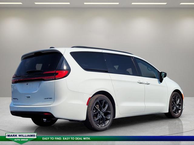 2025 Chrysler Pacifica Limited