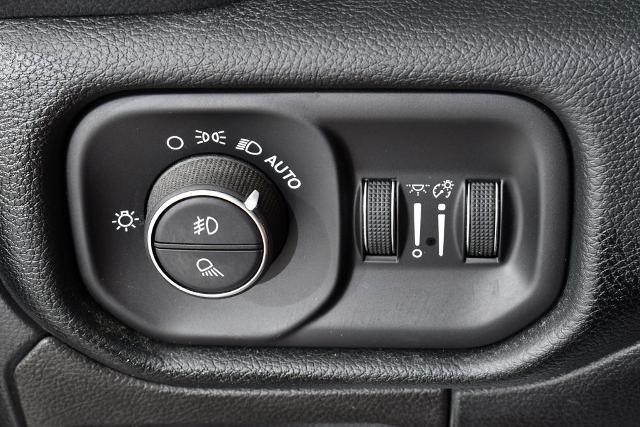 2021 Ram 1500 Laramie Crew Cab 4x4 57 Box