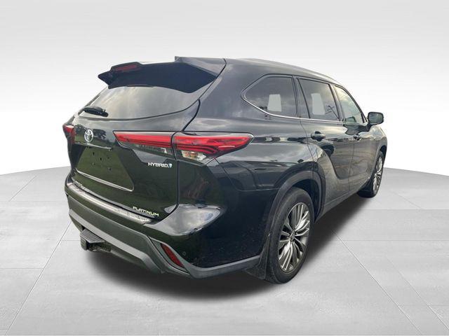 2020 Toyota Highlander Hybrid Platinum
