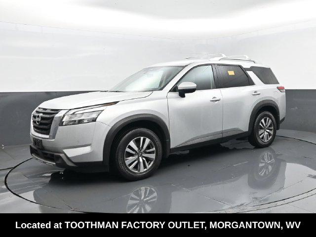 2023 Nissan Pathfinder SL 4WD for sale in Grafton, WV