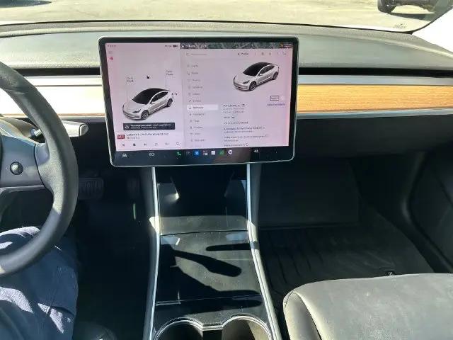 2019 Tesla Model 3 Performance