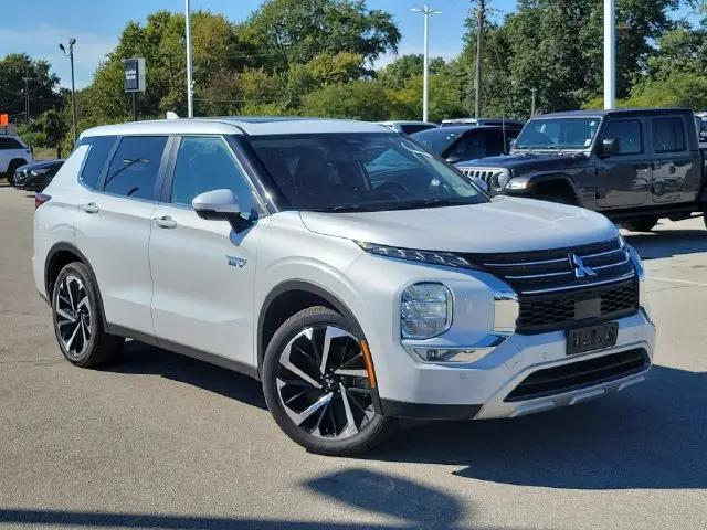 2024 Mitsubishi Outlander PHEV Plug-In Hybrid SE for sale in Indianapolis, IN